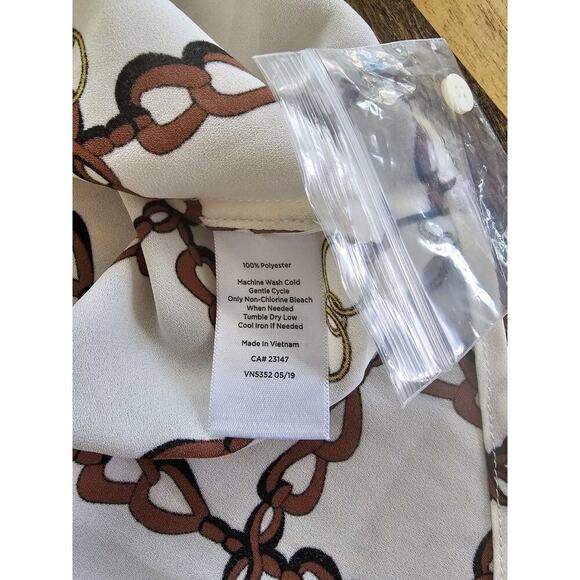 Talbots Crepe Tie Neck Top Chainlink Blouse Women's Size M NWT Equestrian - Picture 10 of 10